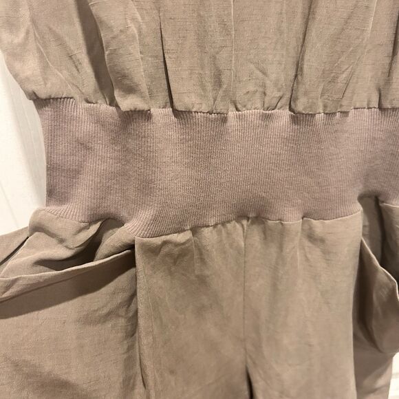 Gold Hawk Wome's Khaki Silk Linen Romper Y2K Beachy‎ Boho Festival Quiet Luxury - Picture 2 of 7